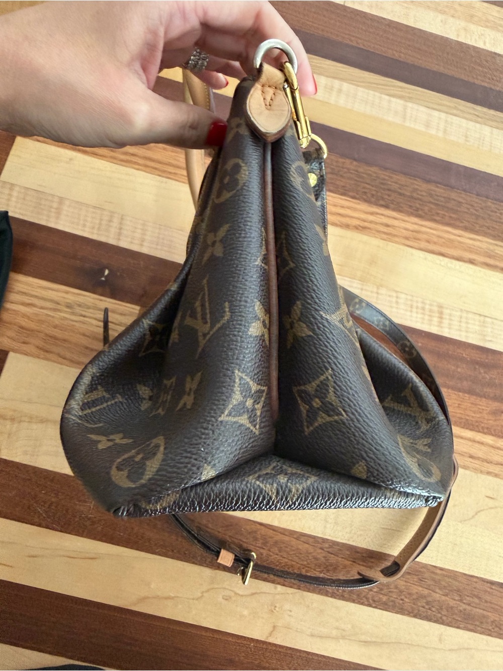 Louis Vuitton Rivoli Monogram Coated Canvas Brown and Tan - Picture 15 of 16
